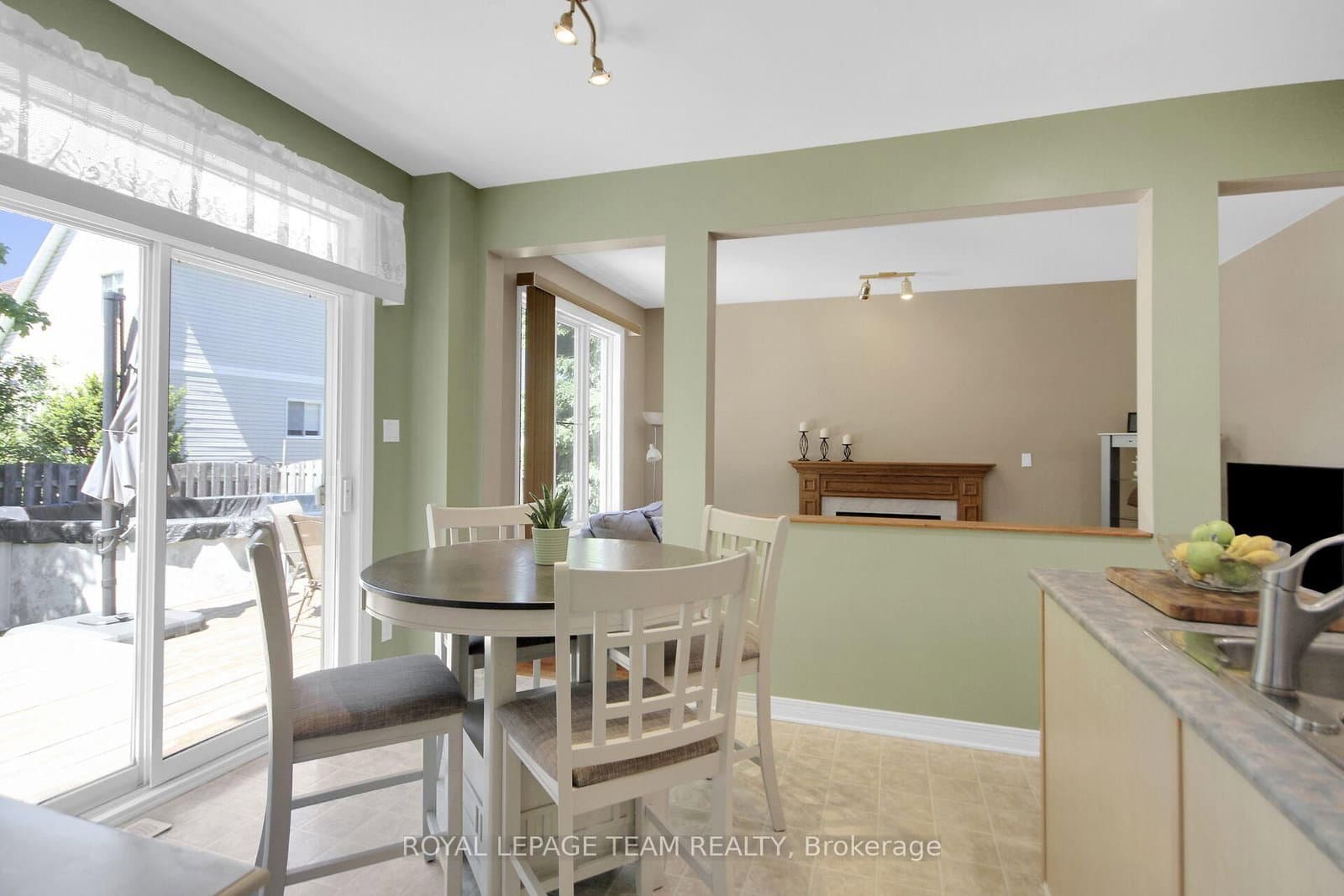 4 Maple Stand Way, Ottawa, ON — photo 14