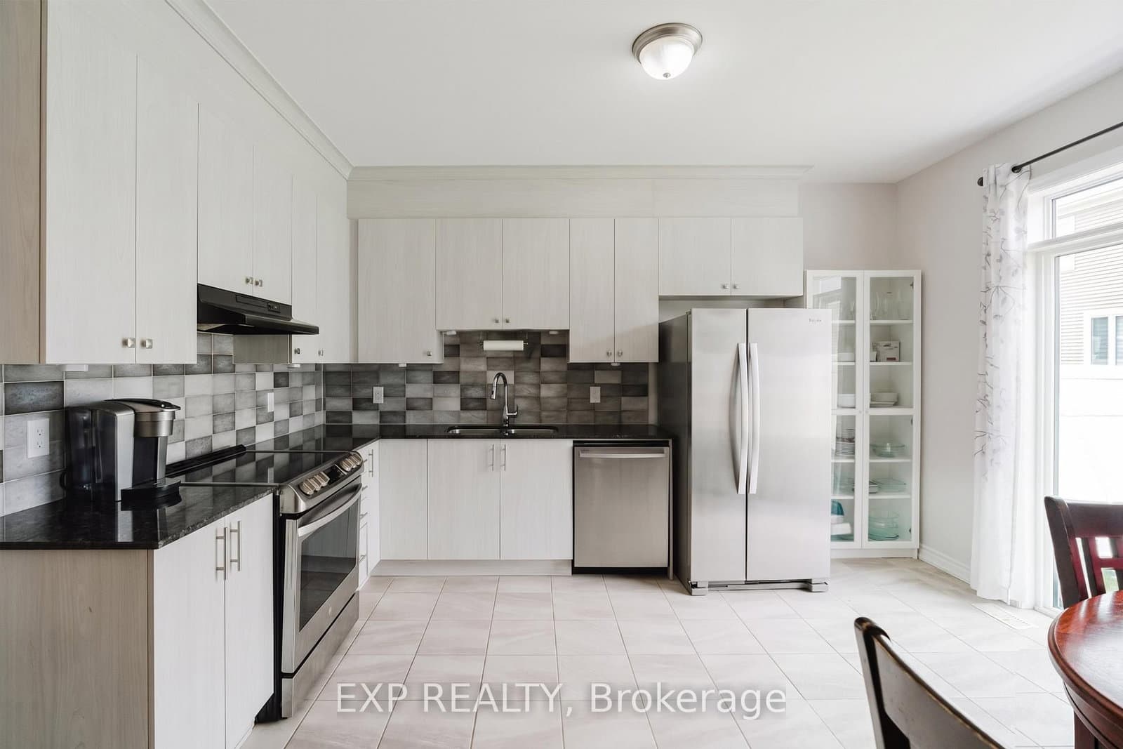 30 Coppermine Street, Ottawa, ON — photo 3