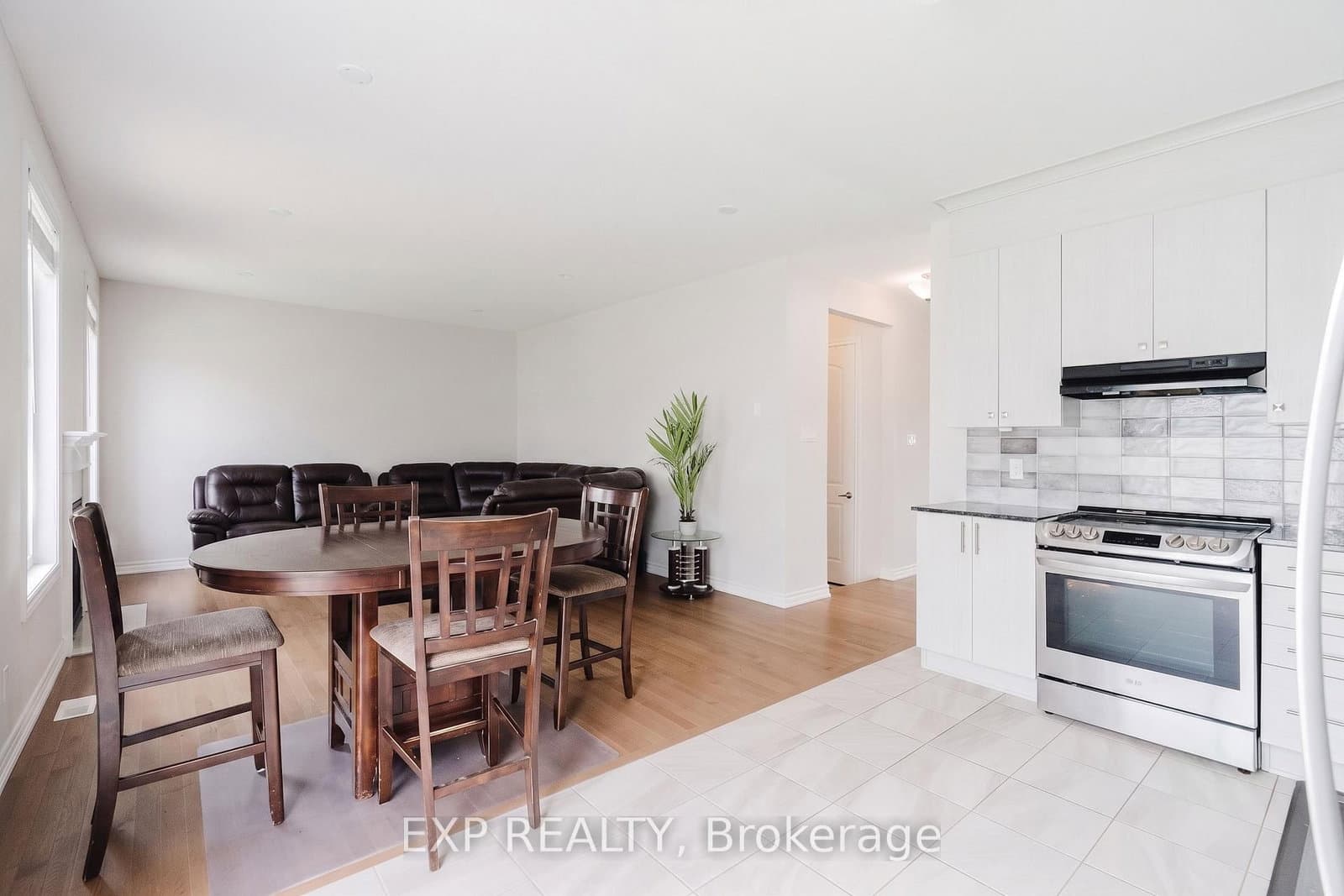 30 Coppermine Street, Ottawa, ON — photo 4