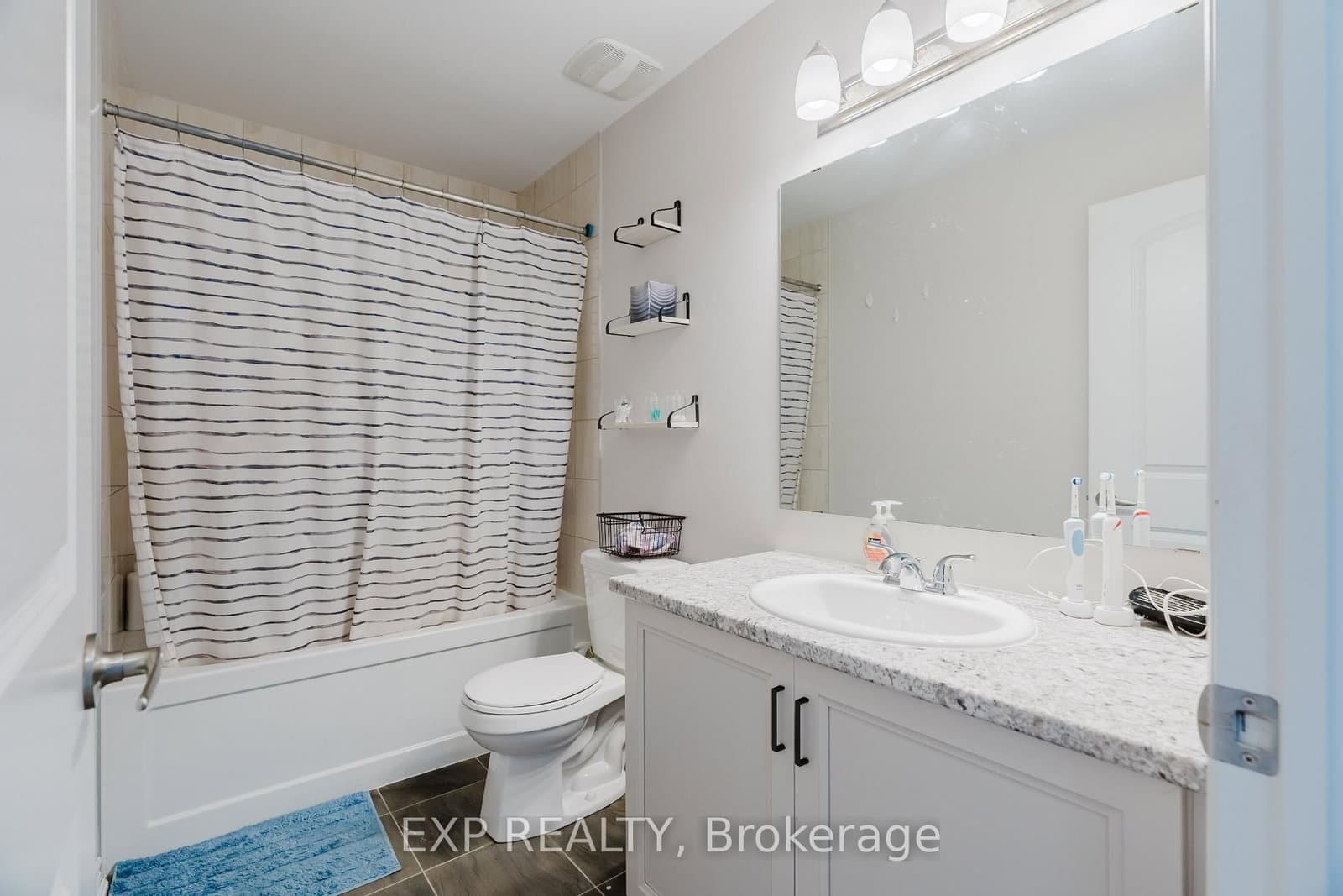 30 Coppermine Street, Ottawa, ON — photo 9