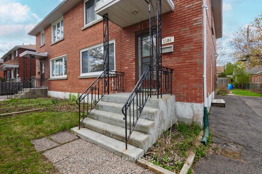 1104 Apolydor Avenue, Ottawa, ON — photo 1