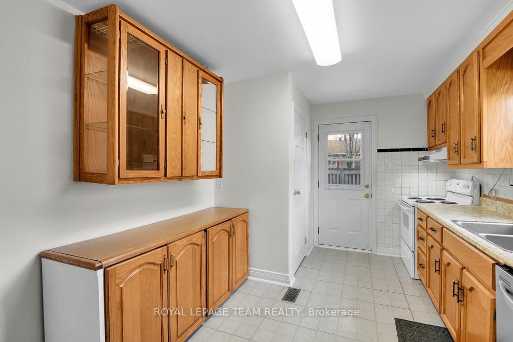1104 Apolydor Avenue, Ottawa, ON — photo 13