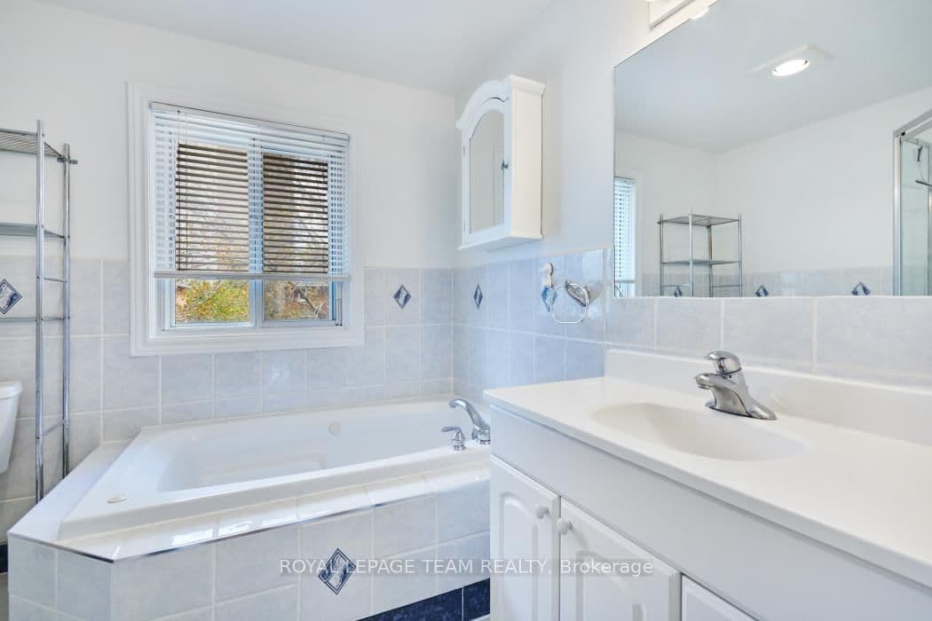 1104 Apolydor Avenue, Ottawa, ON — photo 26