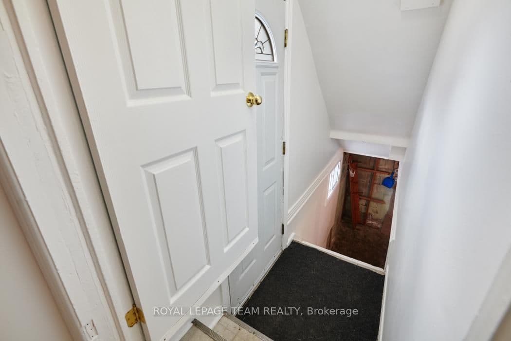 1104 Apolydor Avenue, Ottawa, ON — photo 28