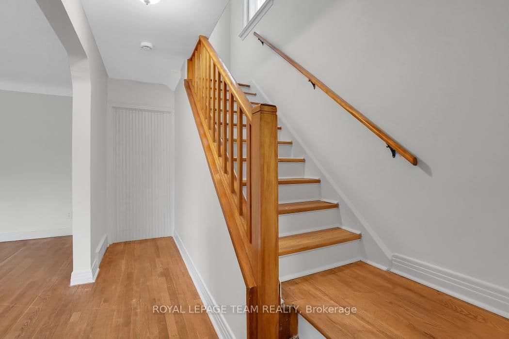 1104 Apolydor Avenue, Ottawa, ON — photo 5