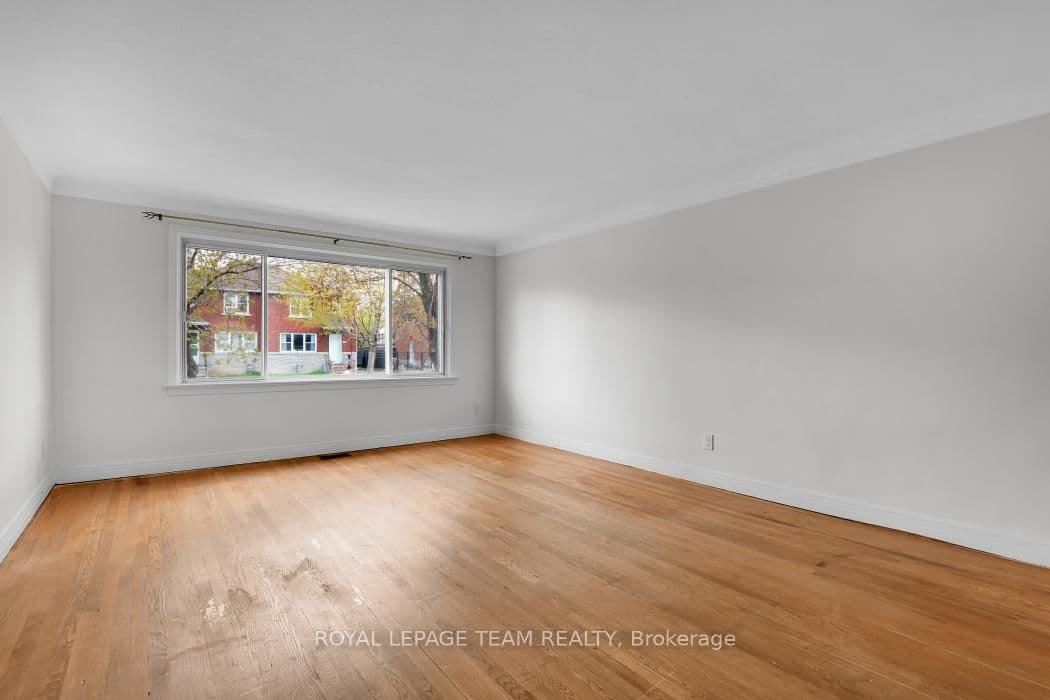 1104 Apolydor Avenue, Ottawa, ON — photo 6
