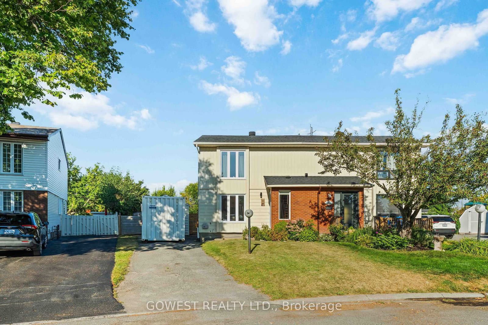 94 Fieldgate Drive, Ottawa, ON — photo 1