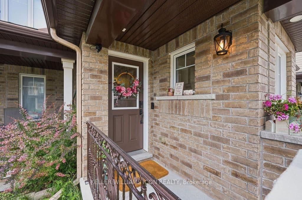 428 White Arctic Avenue, Ottawa, ON — photo 2