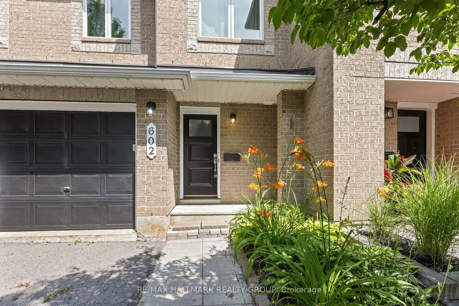 602 Louis Toscano Drive, Ottawa, ON — photo 2