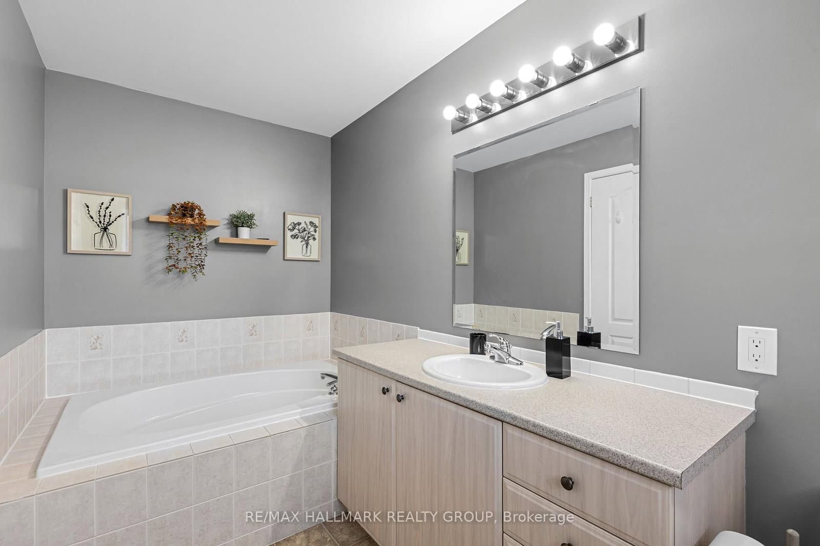 602 Louis Toscano Drive, Ottawa, ON — photo 21