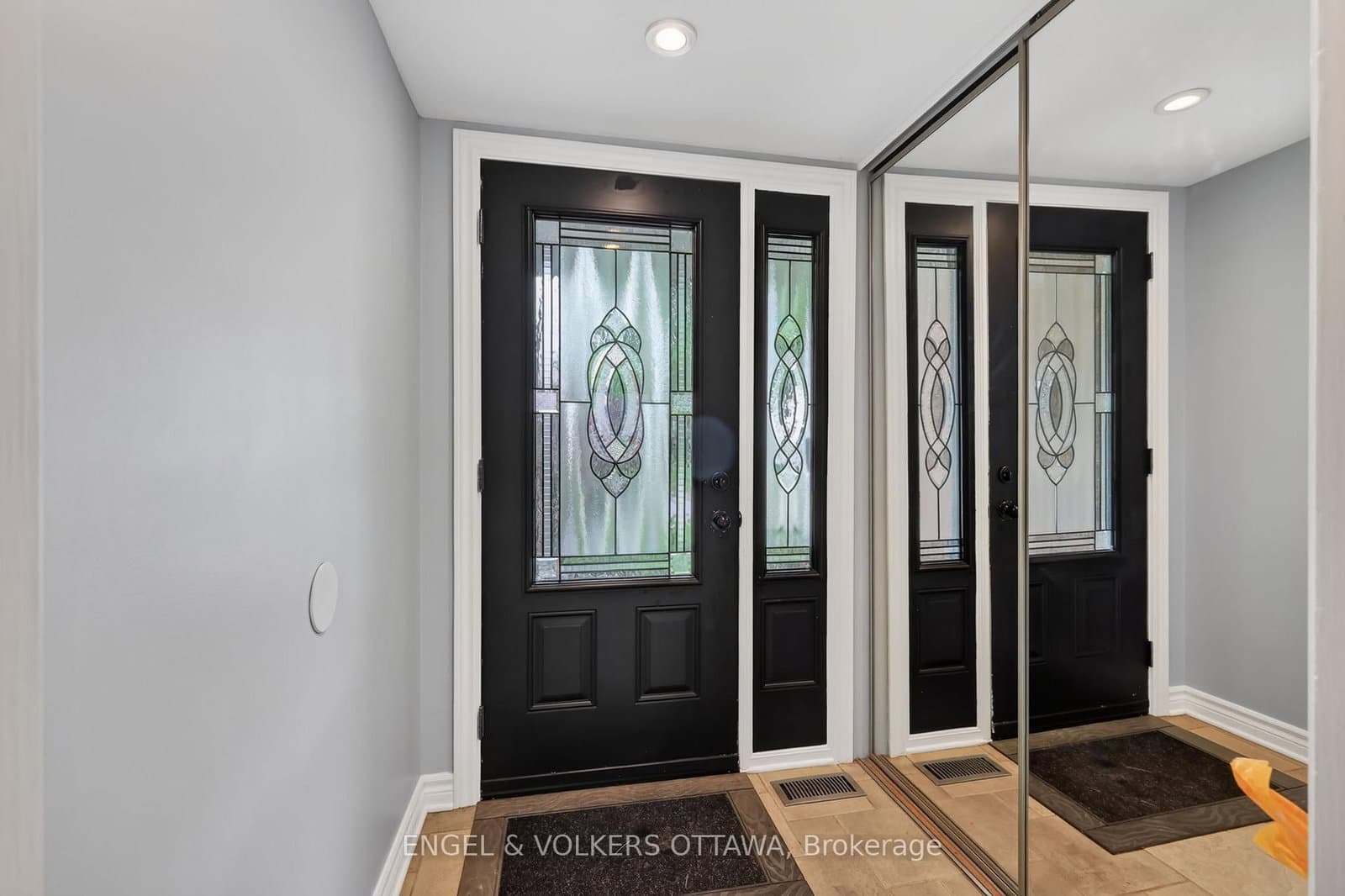 1 Blueridge Court, Ottawa, ON — photo 4