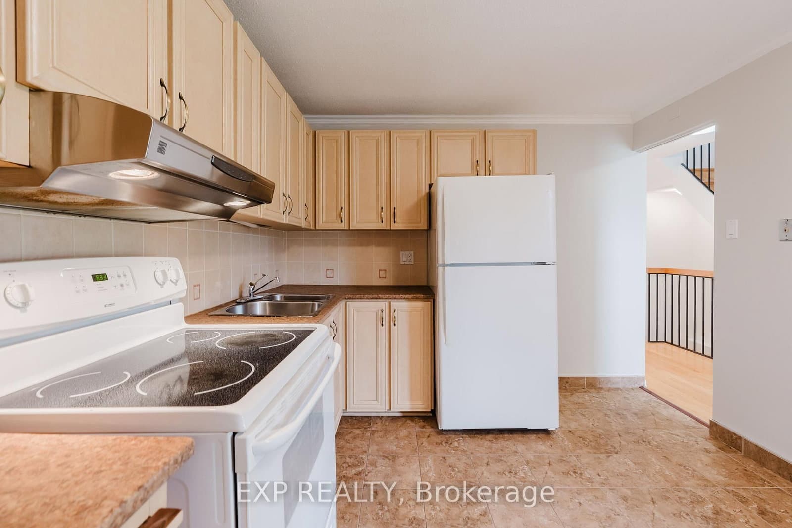 1127 Avignon Court, Ottawa, ON — photo 5