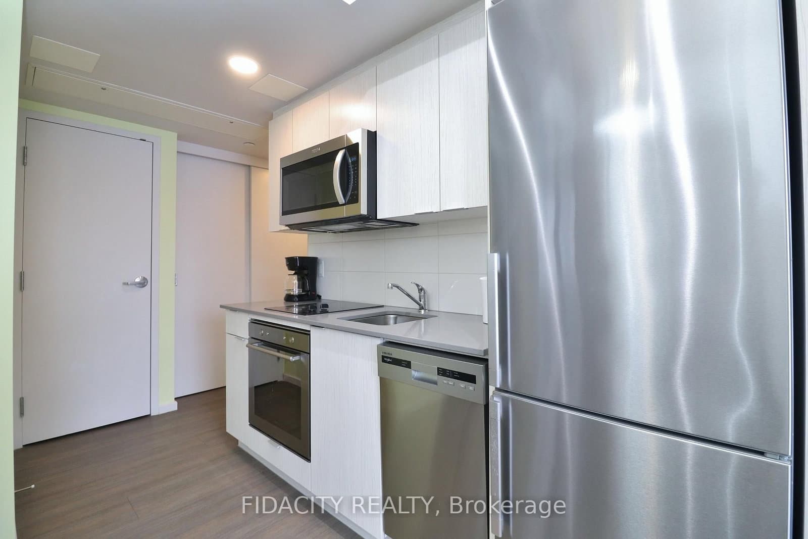 719 - 105 Champagne Avenue, Ottawa, ON — photo 6