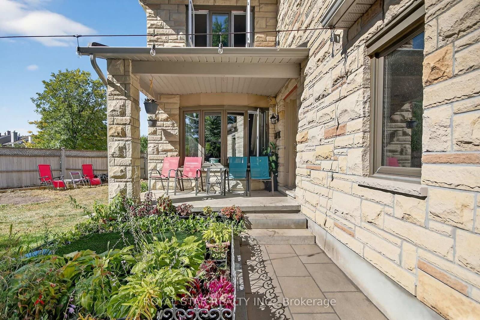 5 Southland Crescent, Ottawa, ON — photo 3