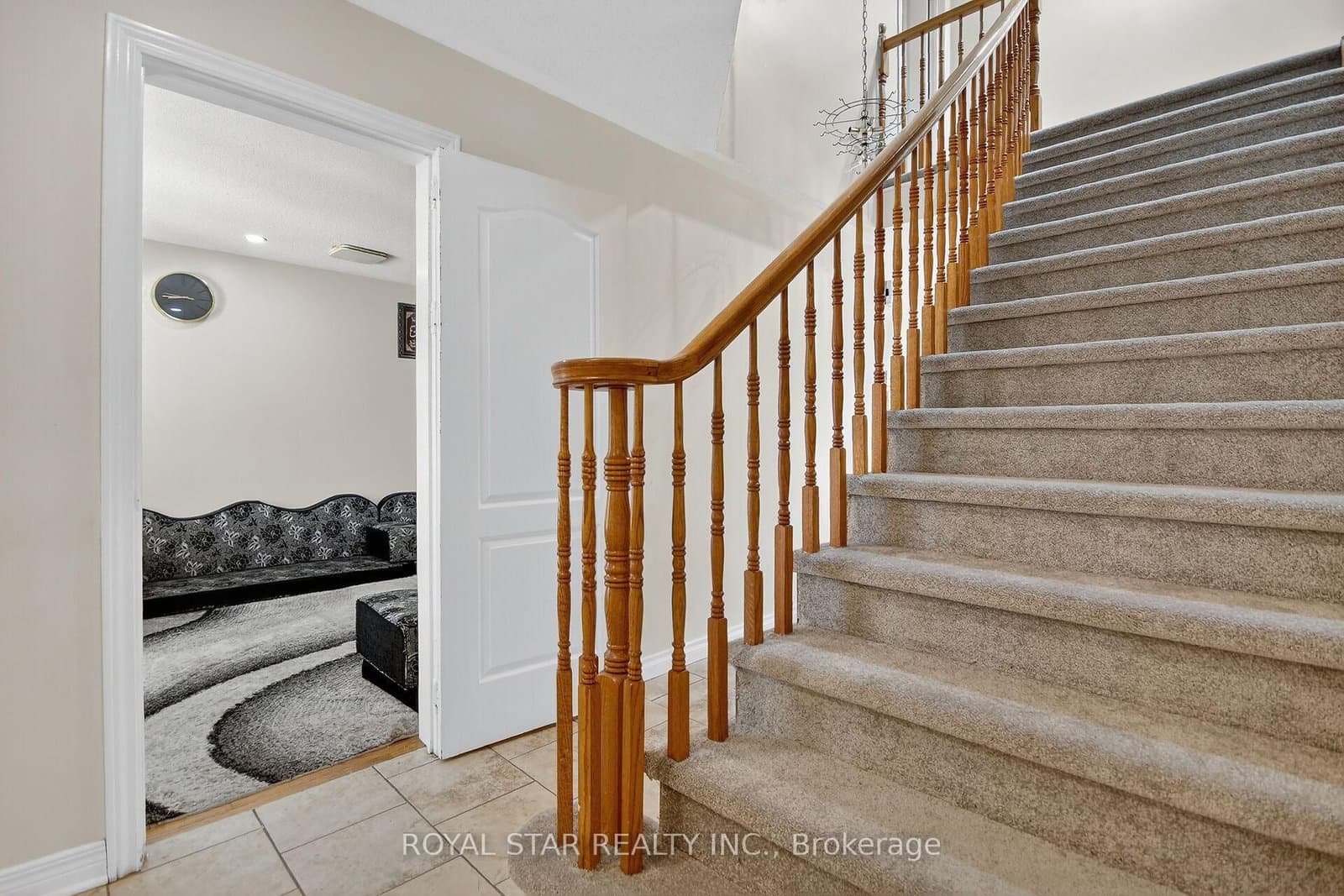 5 Southland Crescent, Ottawa, ON — photo 5