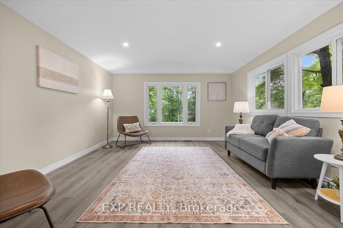 1045 Vista Barrett Private, Greely, ON — photo 7