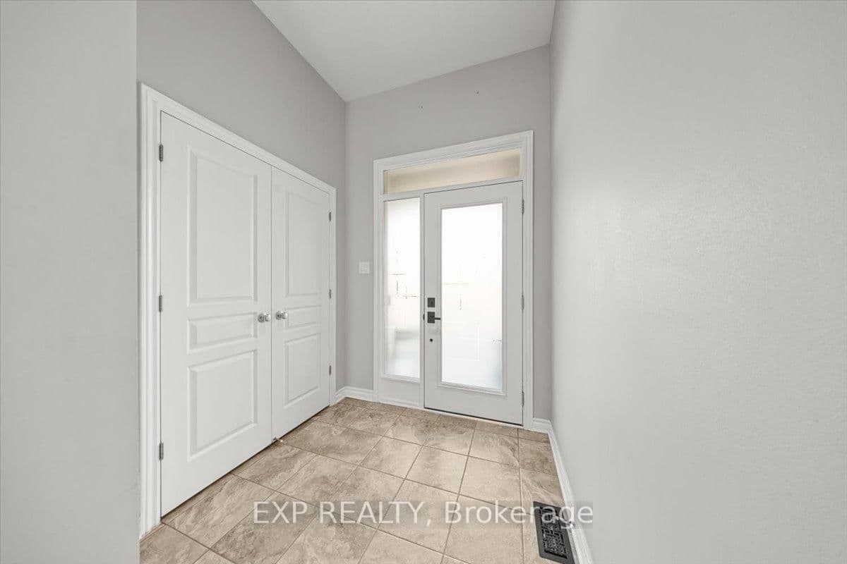 255 Shinleaf Crescent, Ottawa, ON — photo 4