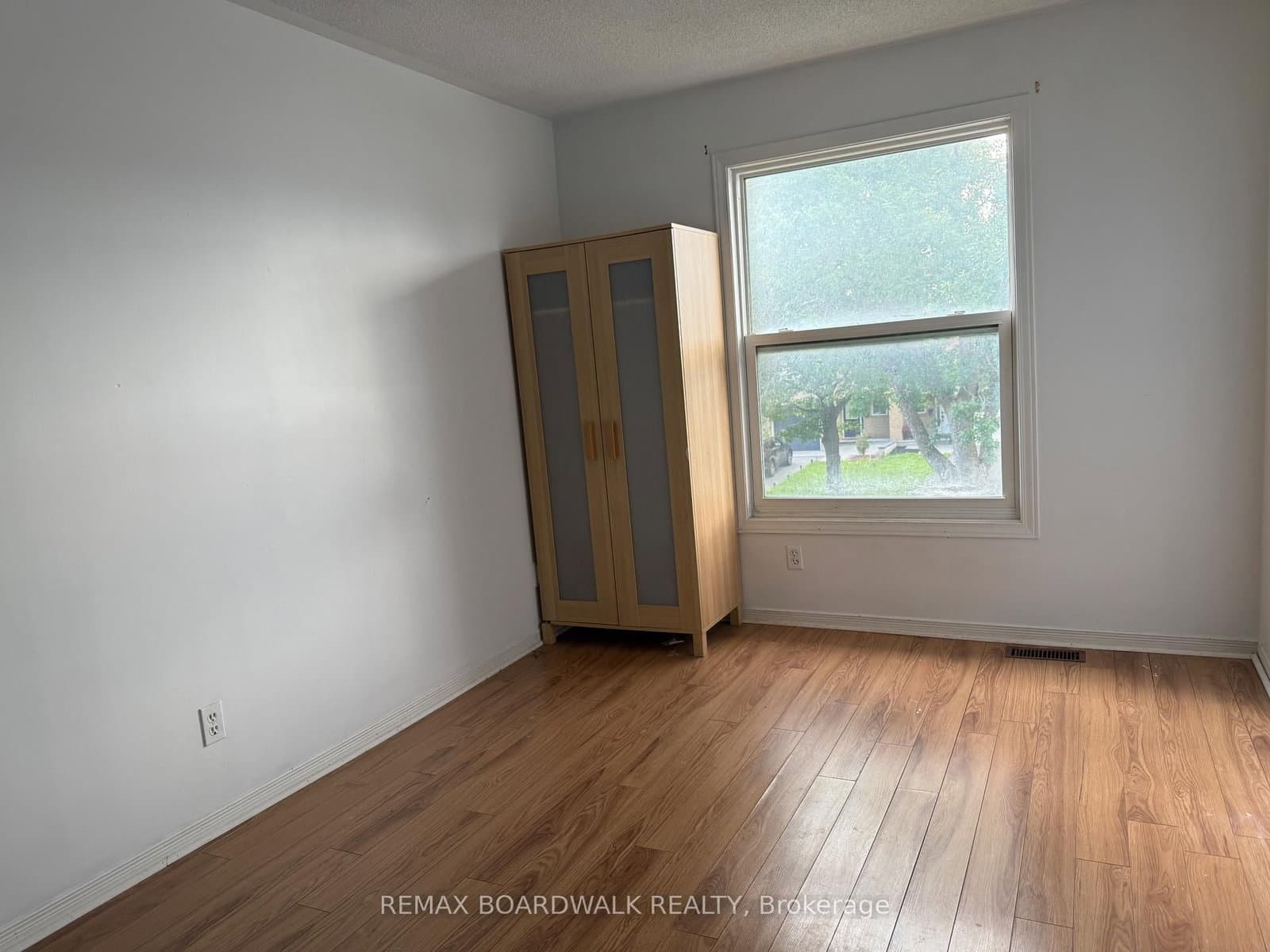 11 Meadowbreeze Drive, Ottawa, ON — photo 19