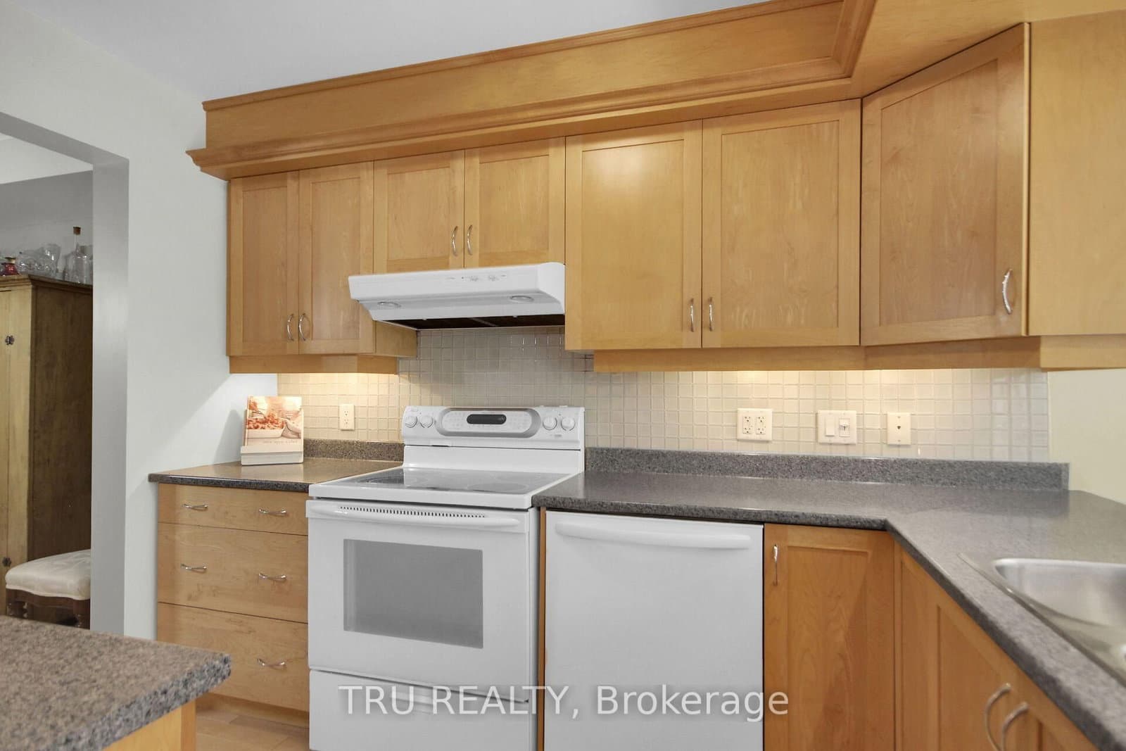 109 Braddock Private, Ottawa, ON — photo 16