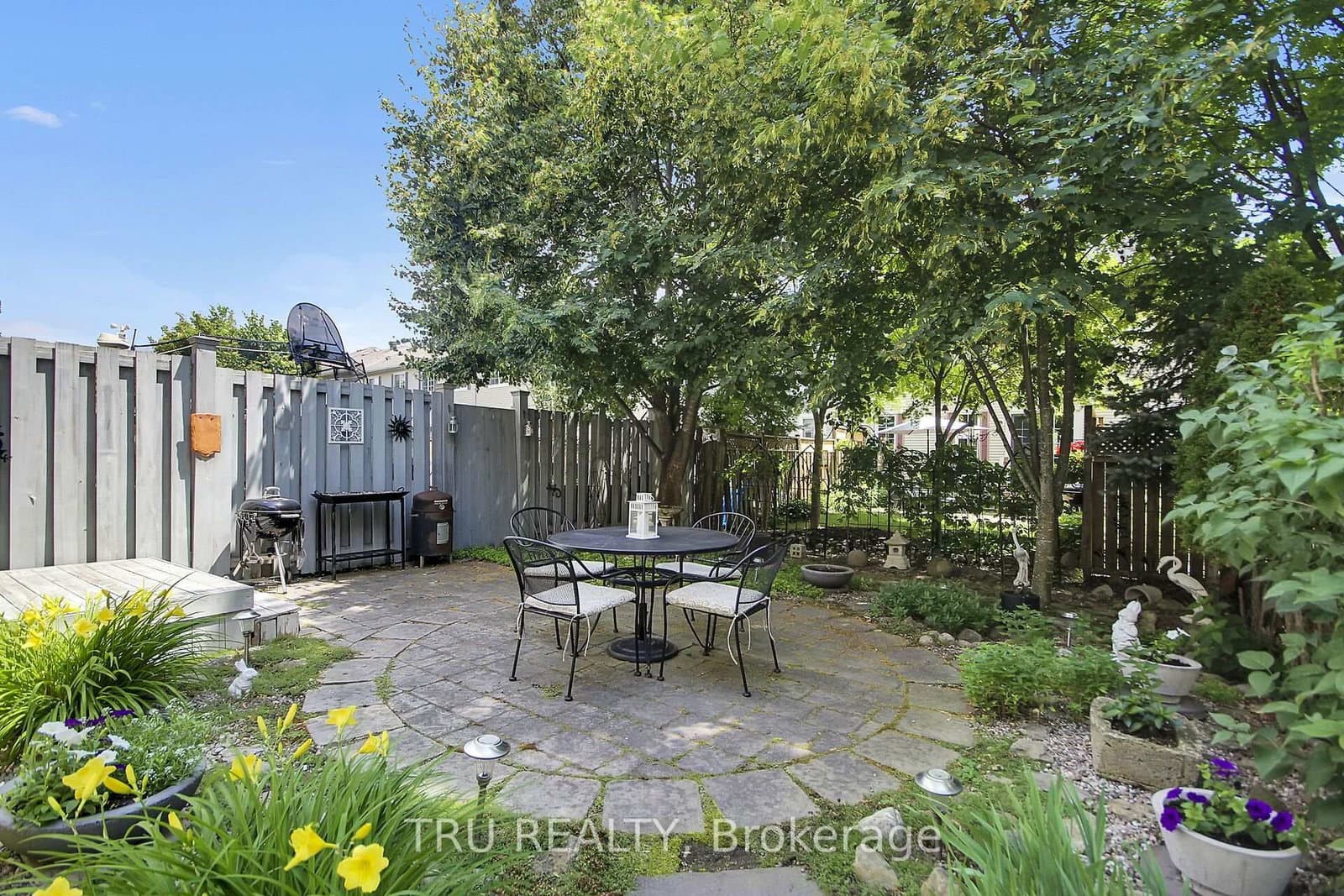 109 Braddock Private, Ottawa, ON — photo 40
