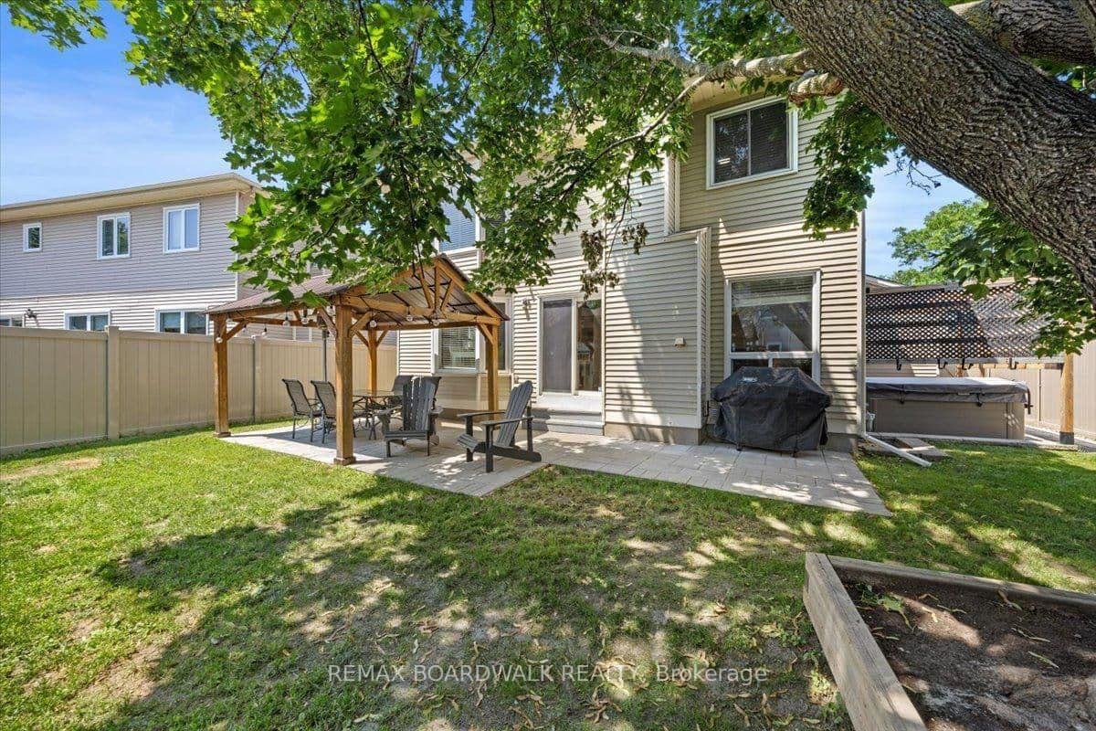 1966 BOAKE Street, Orleans, ON — photo 45