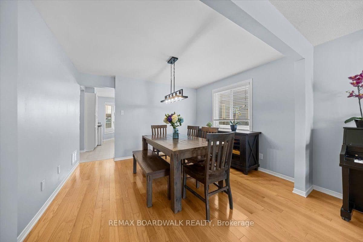 1966 BOAKE Street, Orleans, ON — photo 9