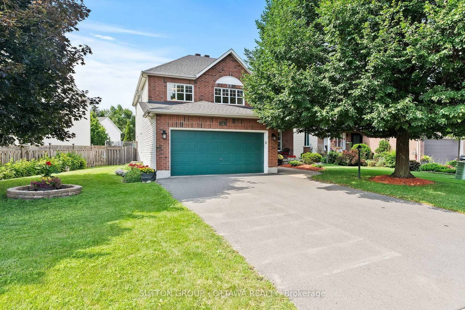 21 Avonmore Crescent, Ottawa, ON — photo 1