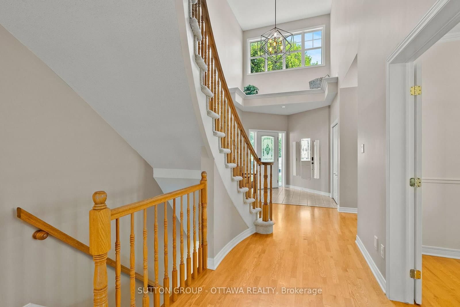 21 Avonmore Crescent, Ottawa, ON — photo 3
