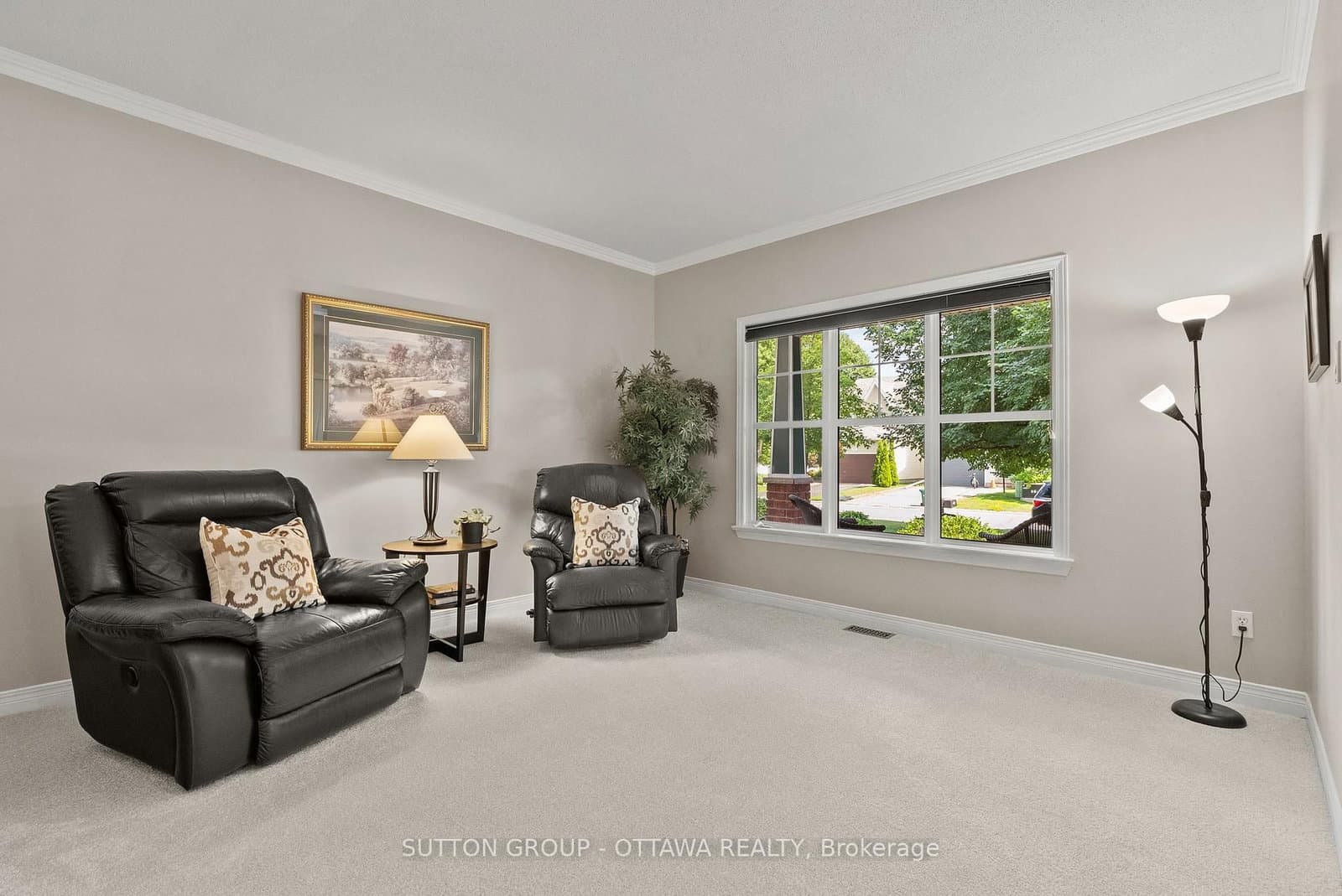 21 Avonmore Crescent, Ottawa, ON — photo 5