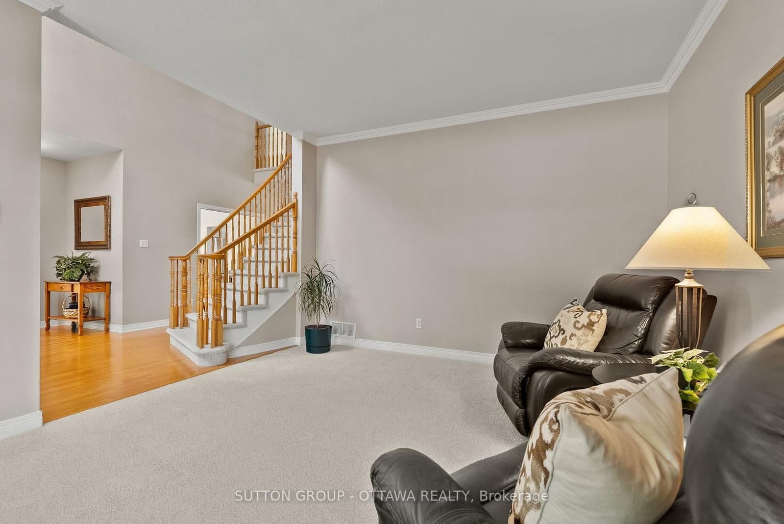 21 Avonmore Crescent, Ottawa, ON — photo 6