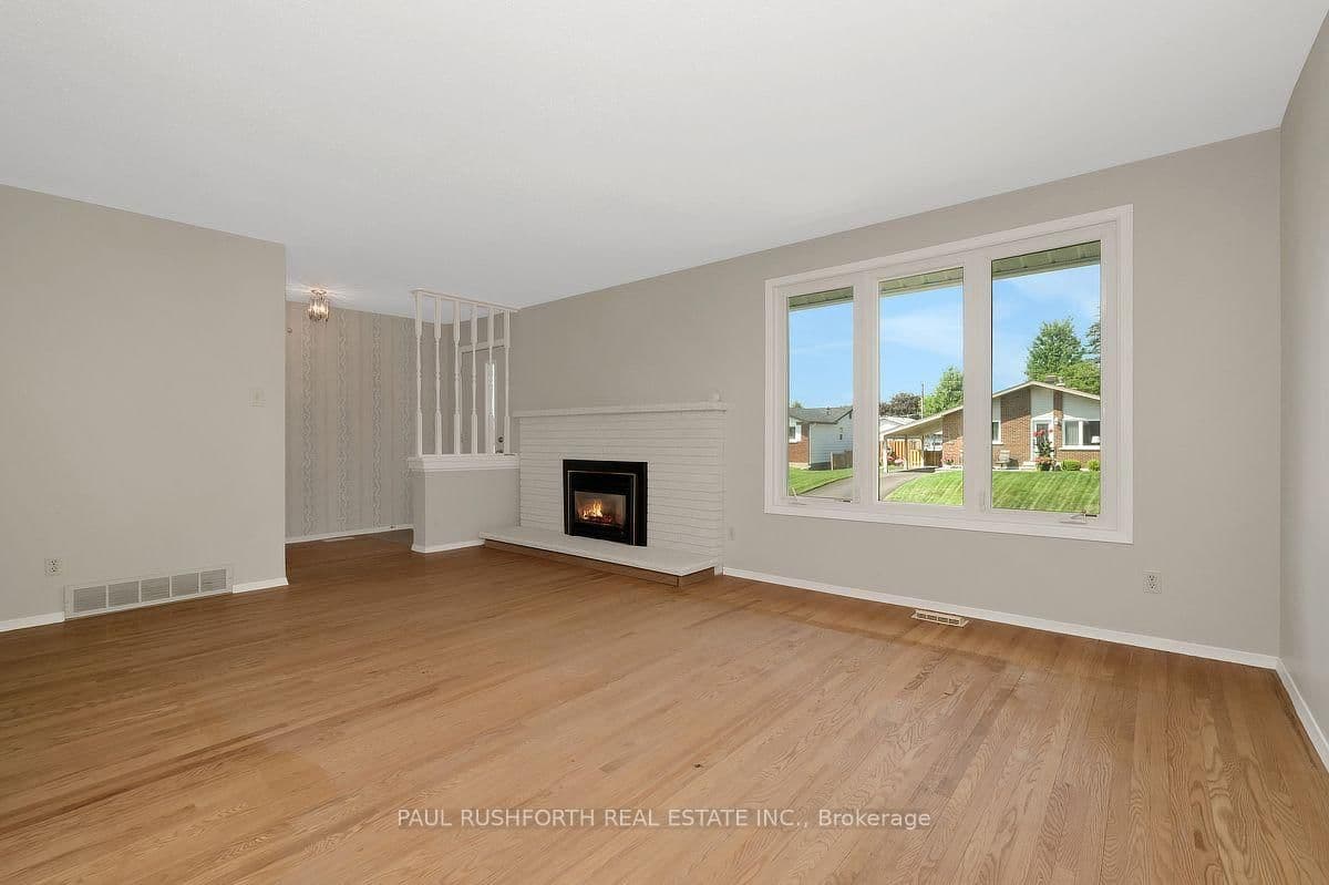 1391 Jamison Avenue, Ottawa, ON — photo 5