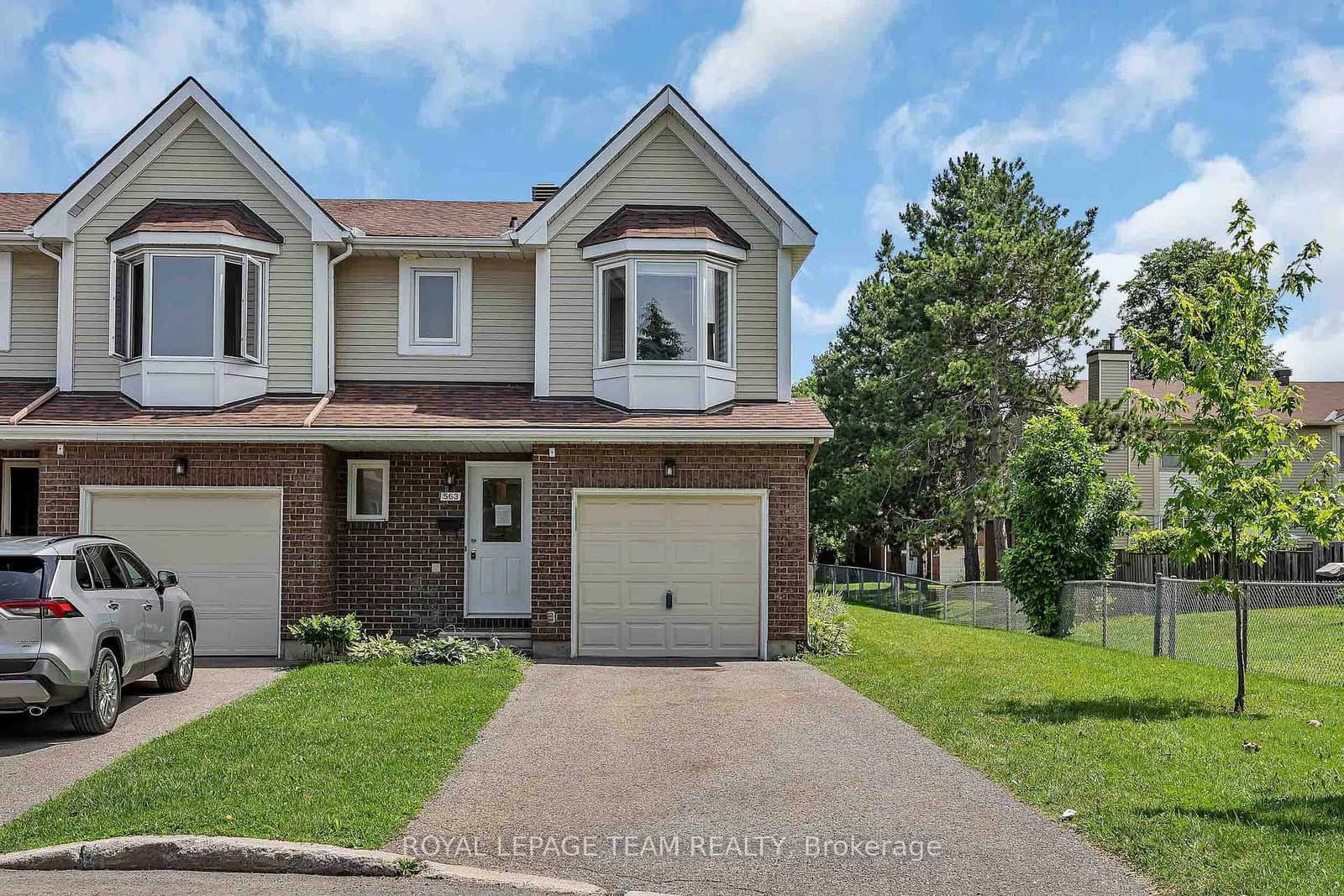 563 Parasol Court, Ottawa, ON — photo 1