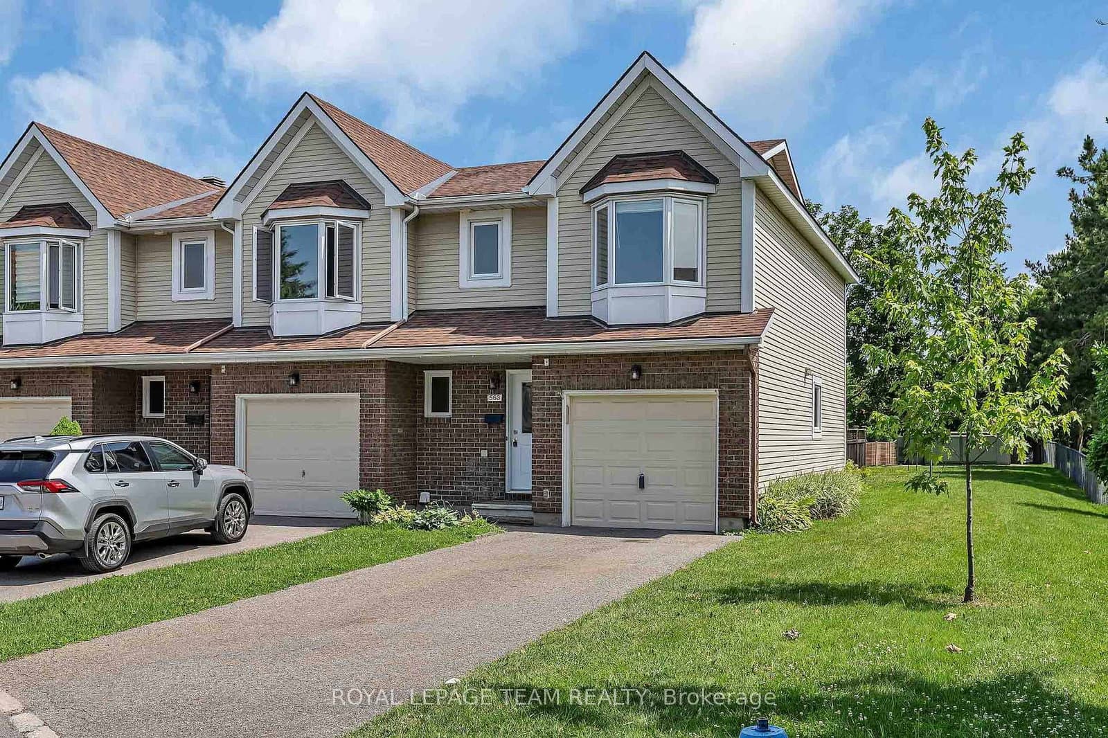 563 Parasol Court, Ottawa, ON — photo 2