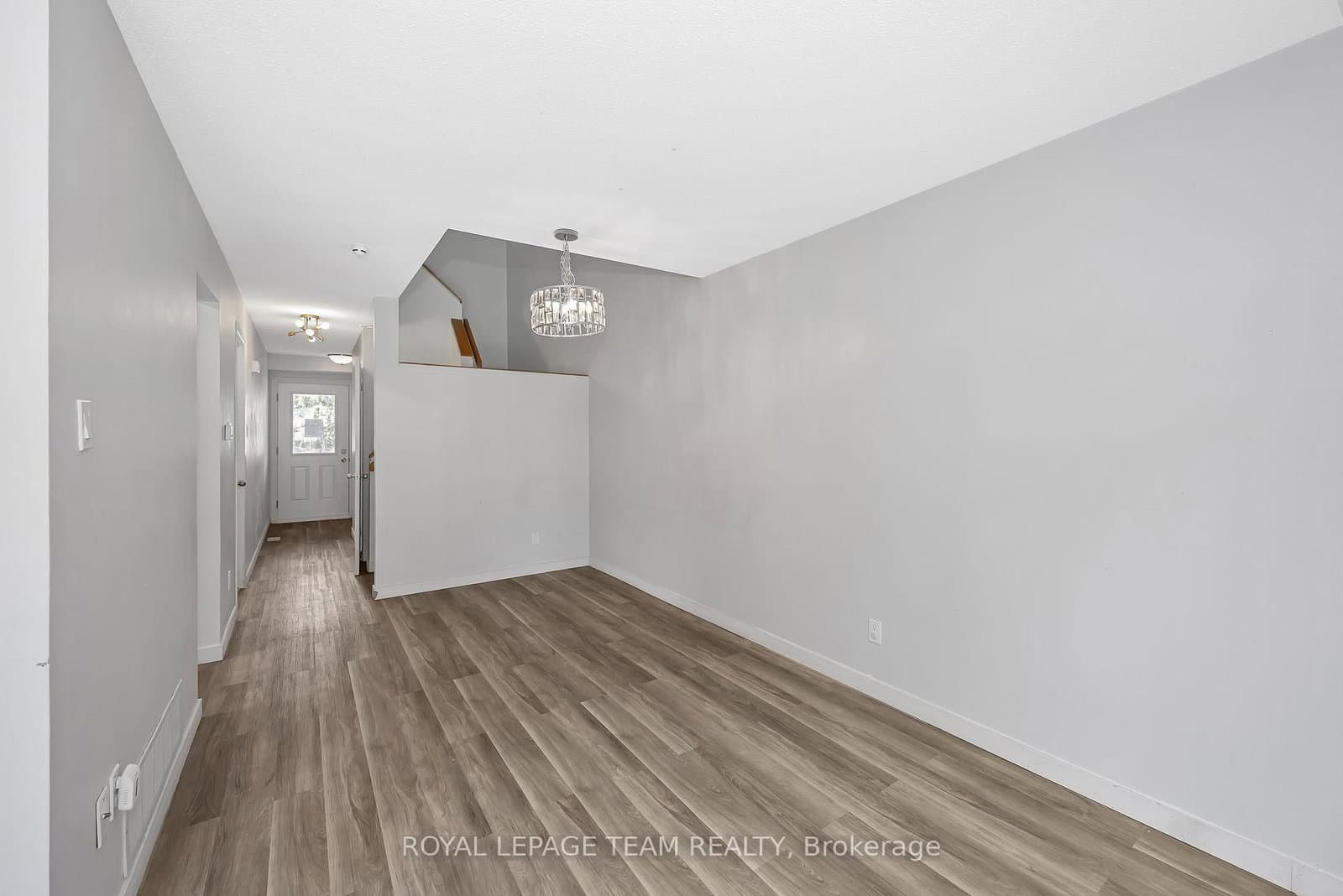 563 Parasol Court, Ottawa, ON — photo 9