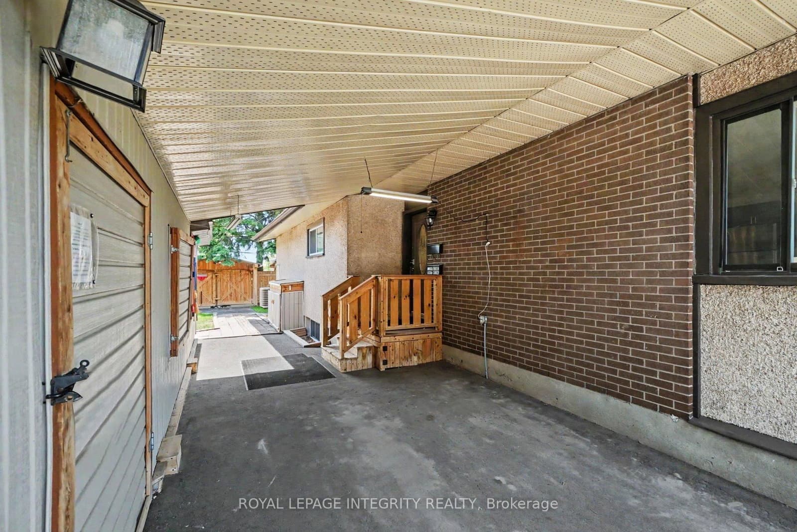 2450 Magnus Avenue, Ottawa, ON — photo 4