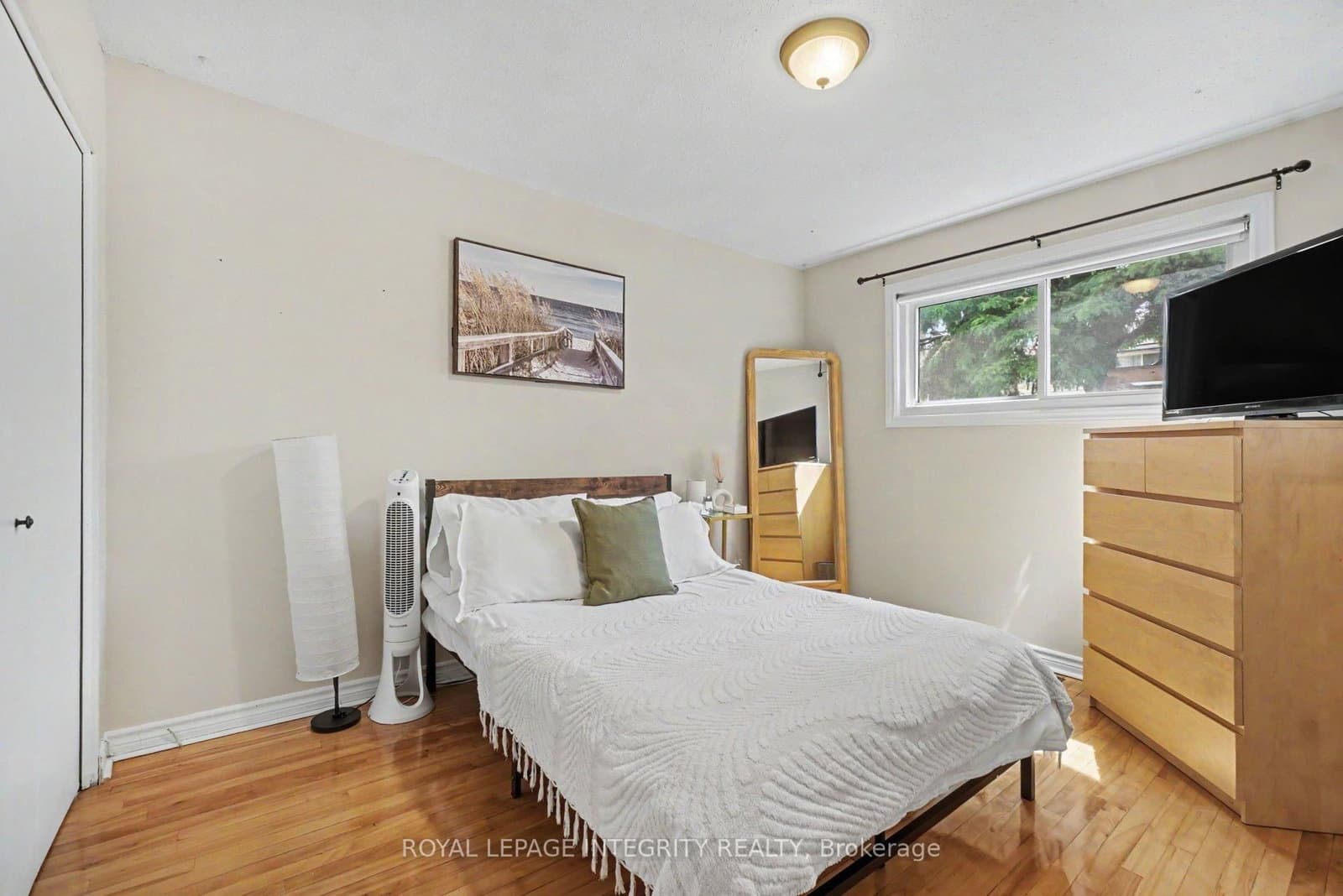 2450 Magnus Avenue, Ottawa, ON — photo 6