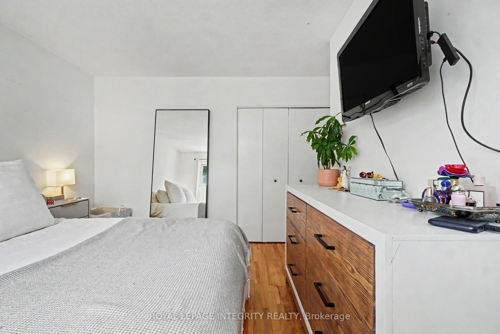 2450 Magnus Avenue, Ottawa, ON — photo 7