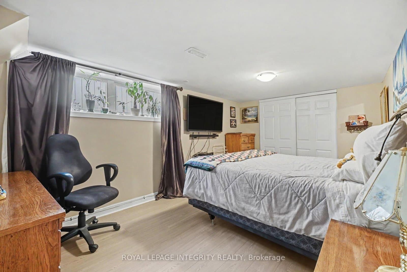 2450 Magnus Avenue, Ottawa, ON — photo 8