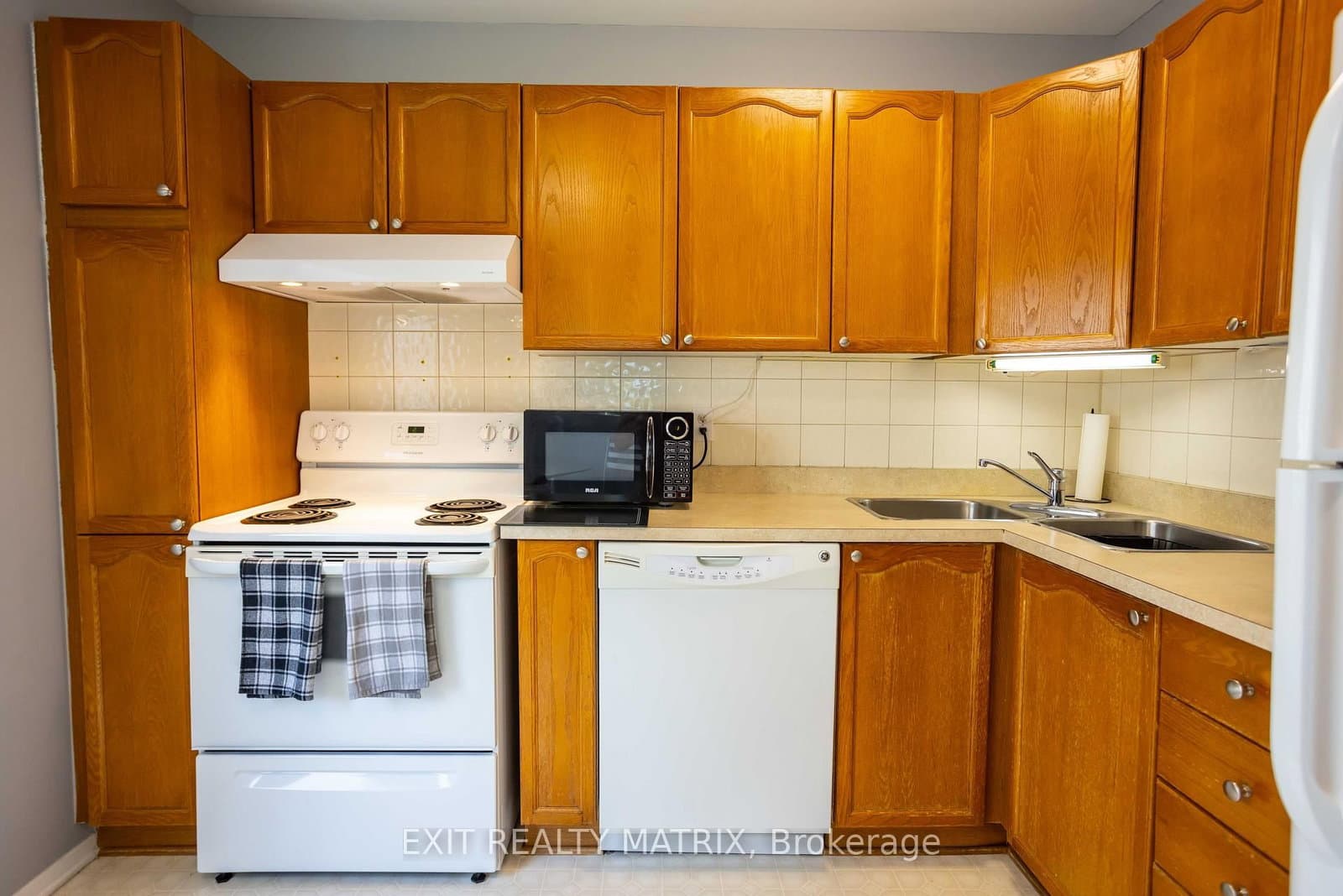 1521 Briarfield Crescent, Ottawa, ON — photo 13