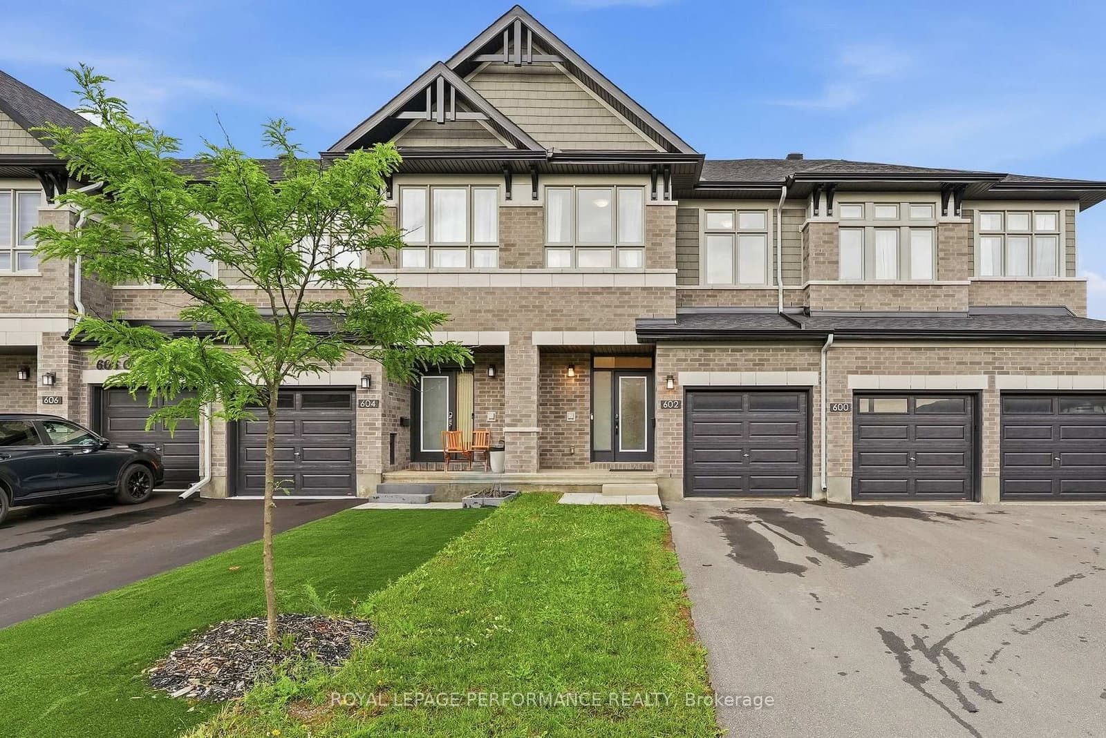 602 Cordelette Circle, Ottawa, ON — photo 1