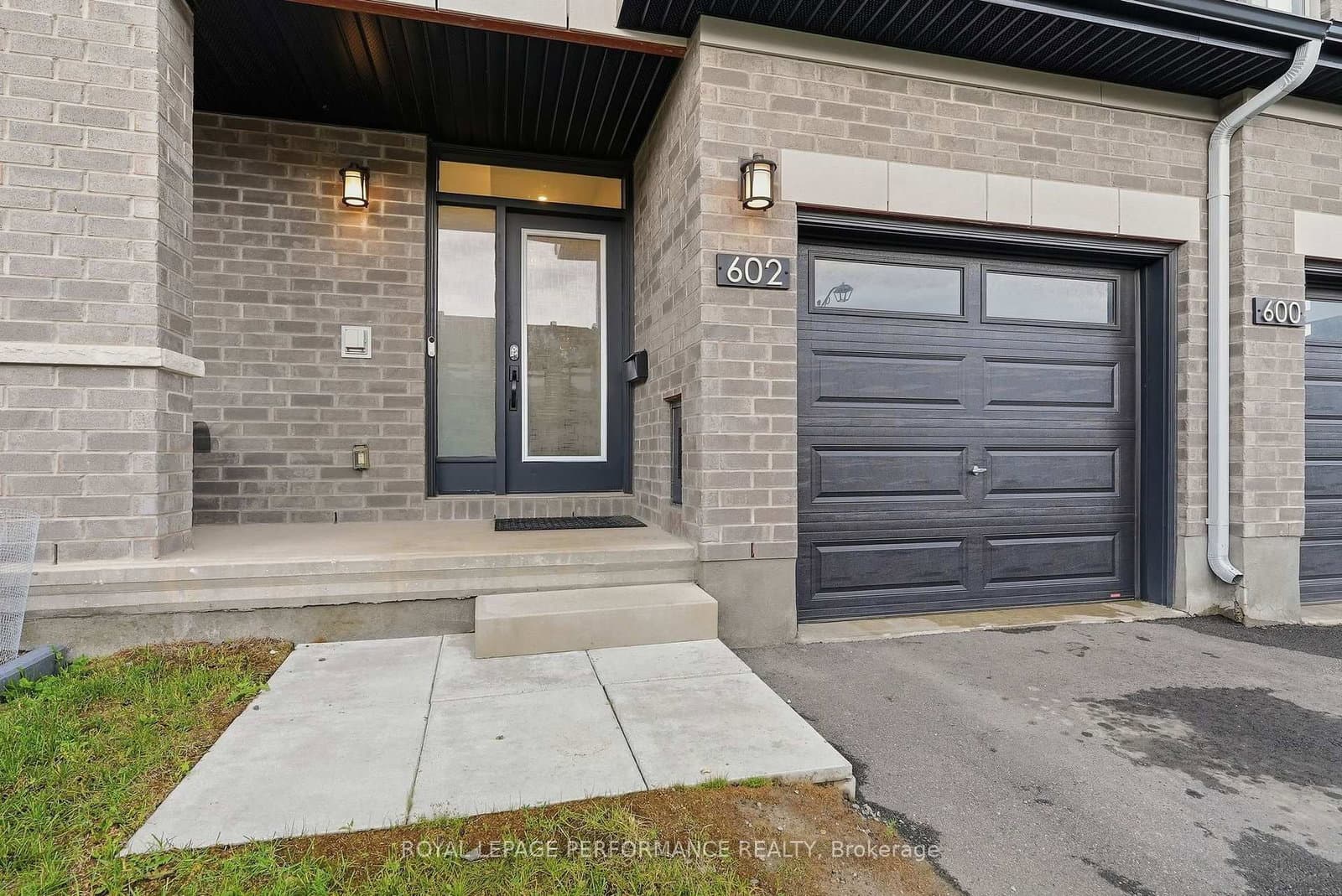 602 Cordelette Circle, Ottawa, ON — photo 2