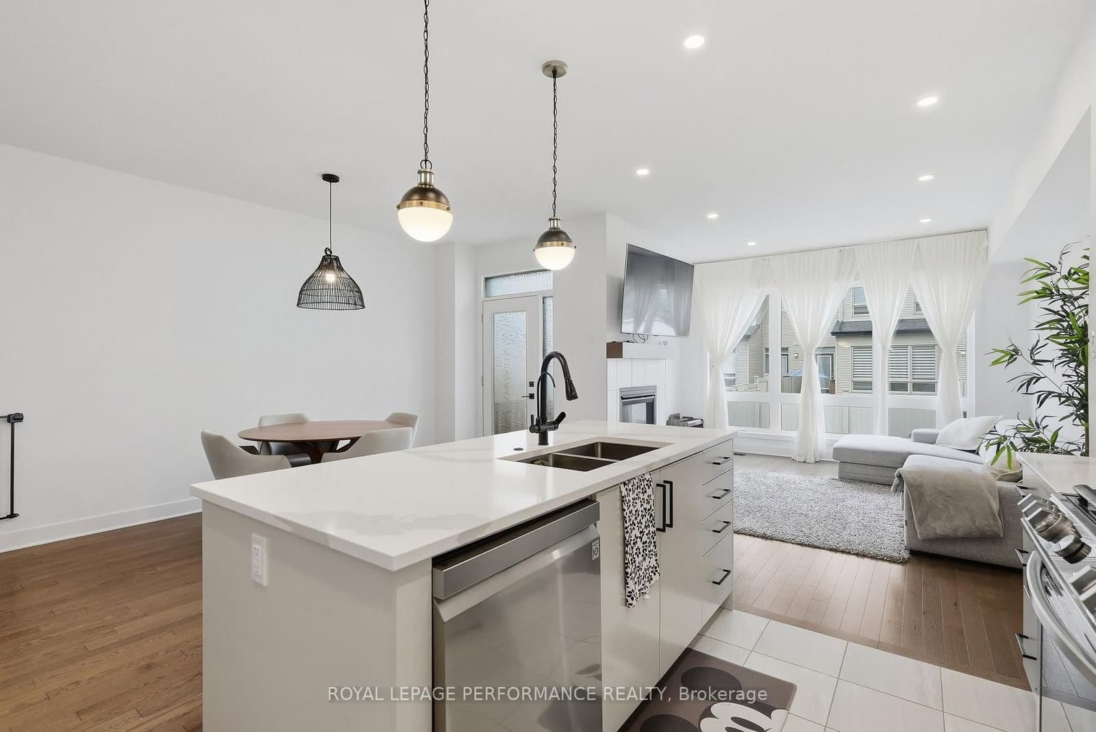602 Cordelette Circle, Ottawa, ON — photo 9