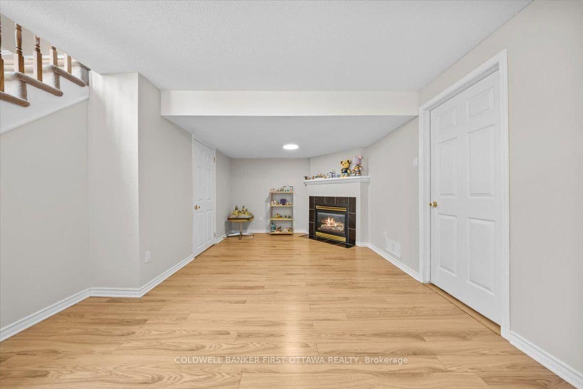 46 MARGRAVE Avenue, Ottawa, ON — photo 15