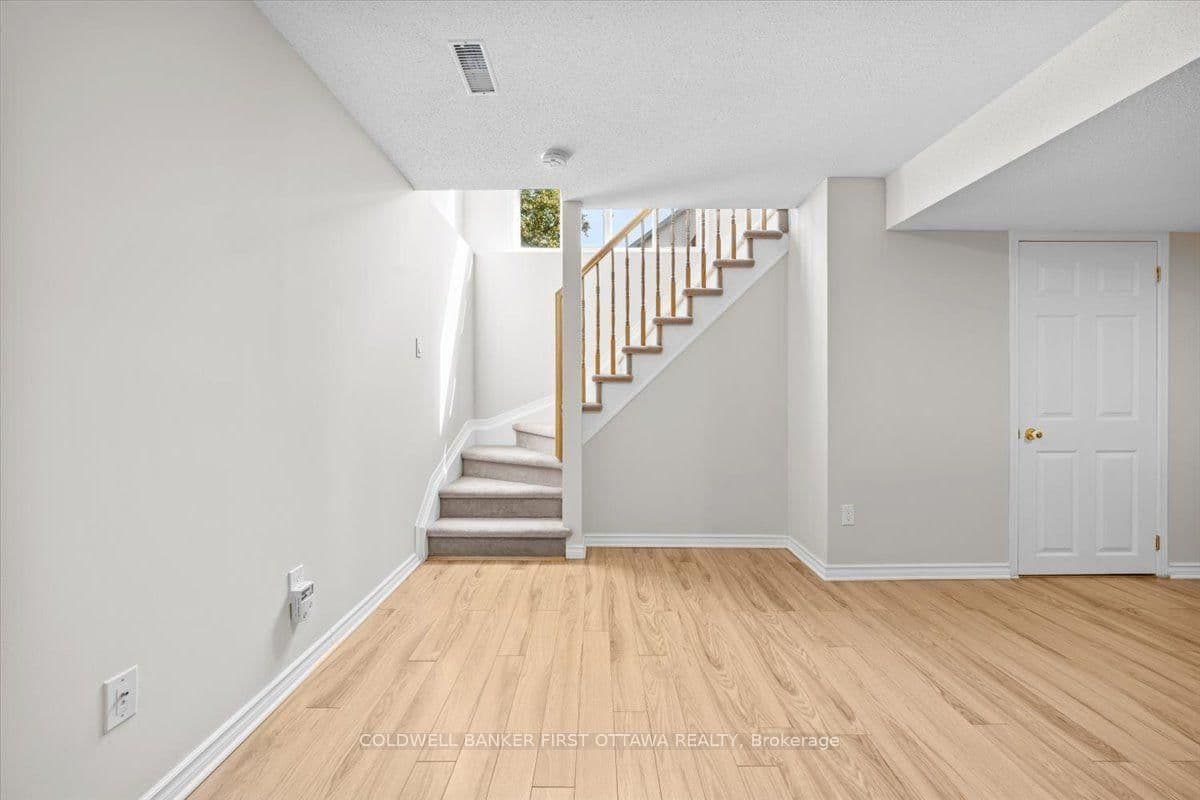 46 MARGRAVE Avenue, Ottawa, ON — photo 43