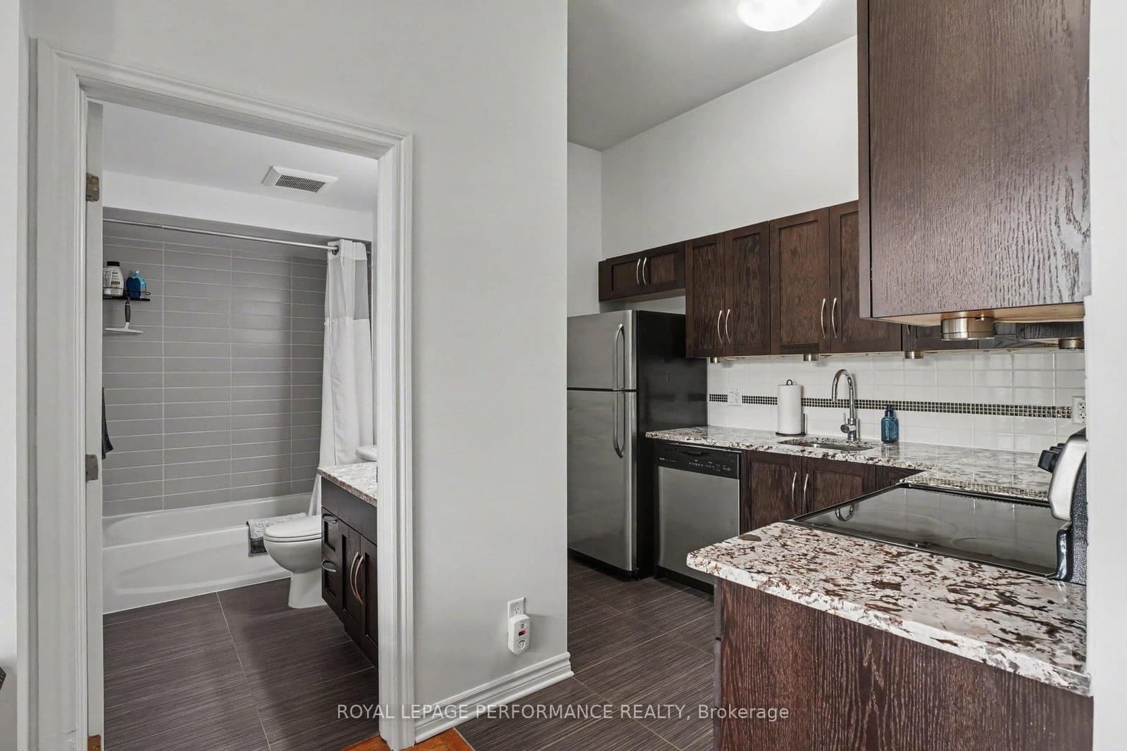 208 - 682 Churchill Avenue, Ottawa, ON — photo 11
