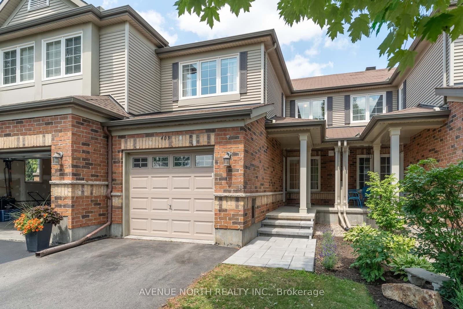 403 Heathrow Private, Stittsville, ON — photo 1
