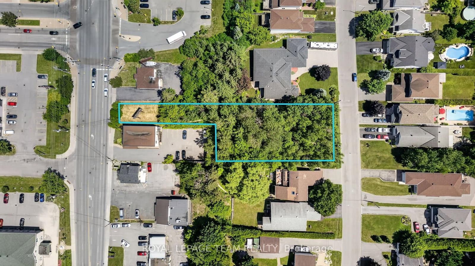 2902 St Joseph Boulevard, Ottawa, ON — photo 2