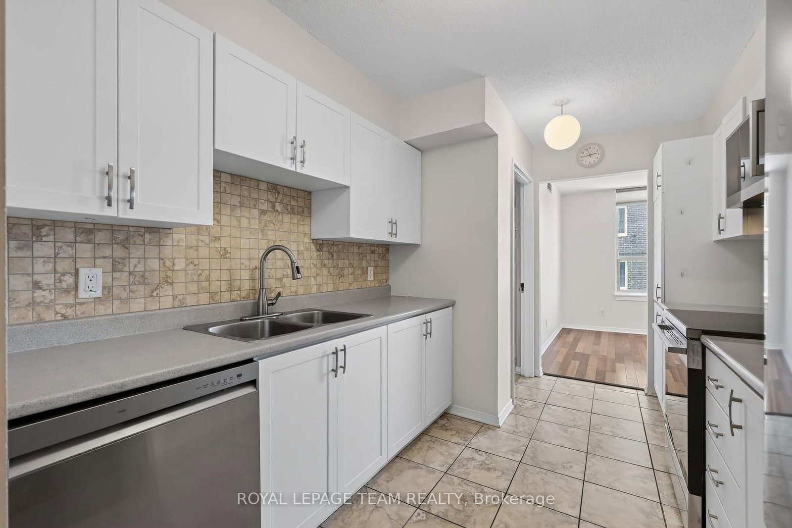 601 - 215 Parkdale Avenue, Ottawa, ON — photo 5