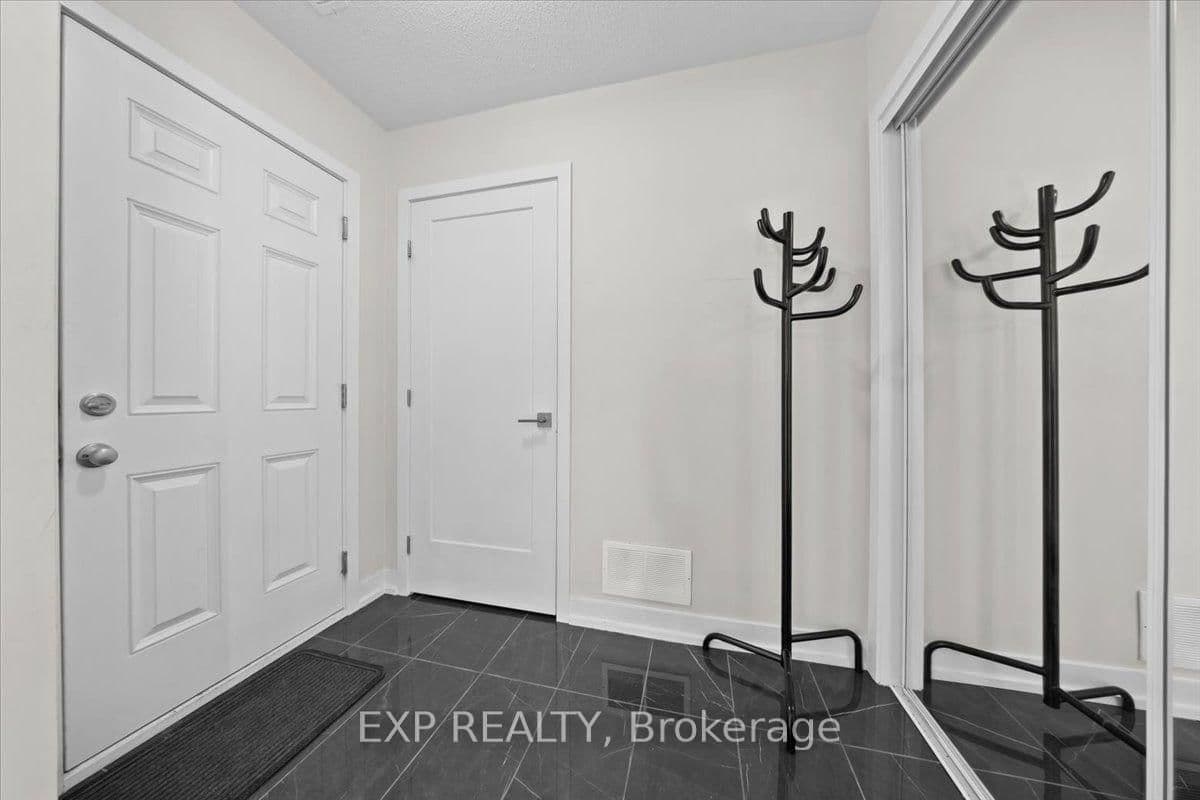 293 Anyolite Private, Ottawa, ON — photo 10