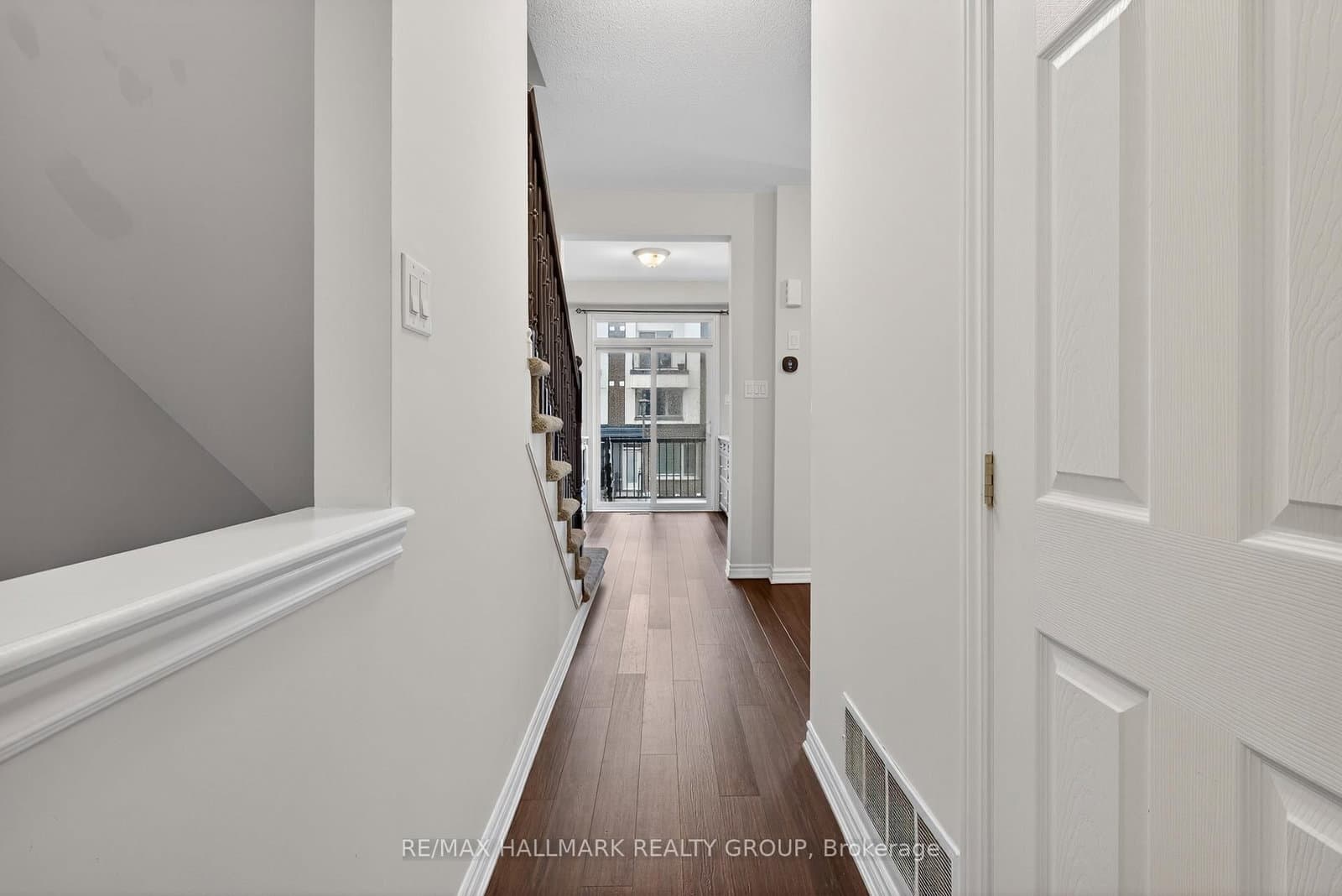 805 Kiniw Private, Ottawa, ON — photo 8